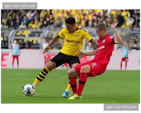 赛后述评：战术的胜利，阿隆索的勒沃库森用控球击溃了AC米兰